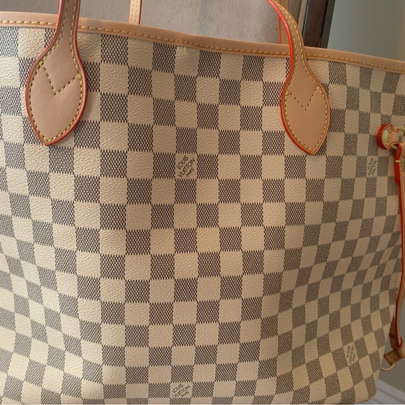 Chic fashion white checkered tote - Picture 2 of 7